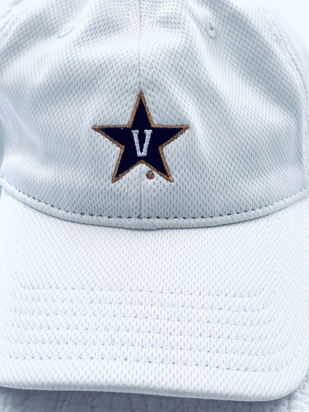 ❗️Vanderbilt Golf Official Team Hat MSRP $60! - Picture 2 of 9